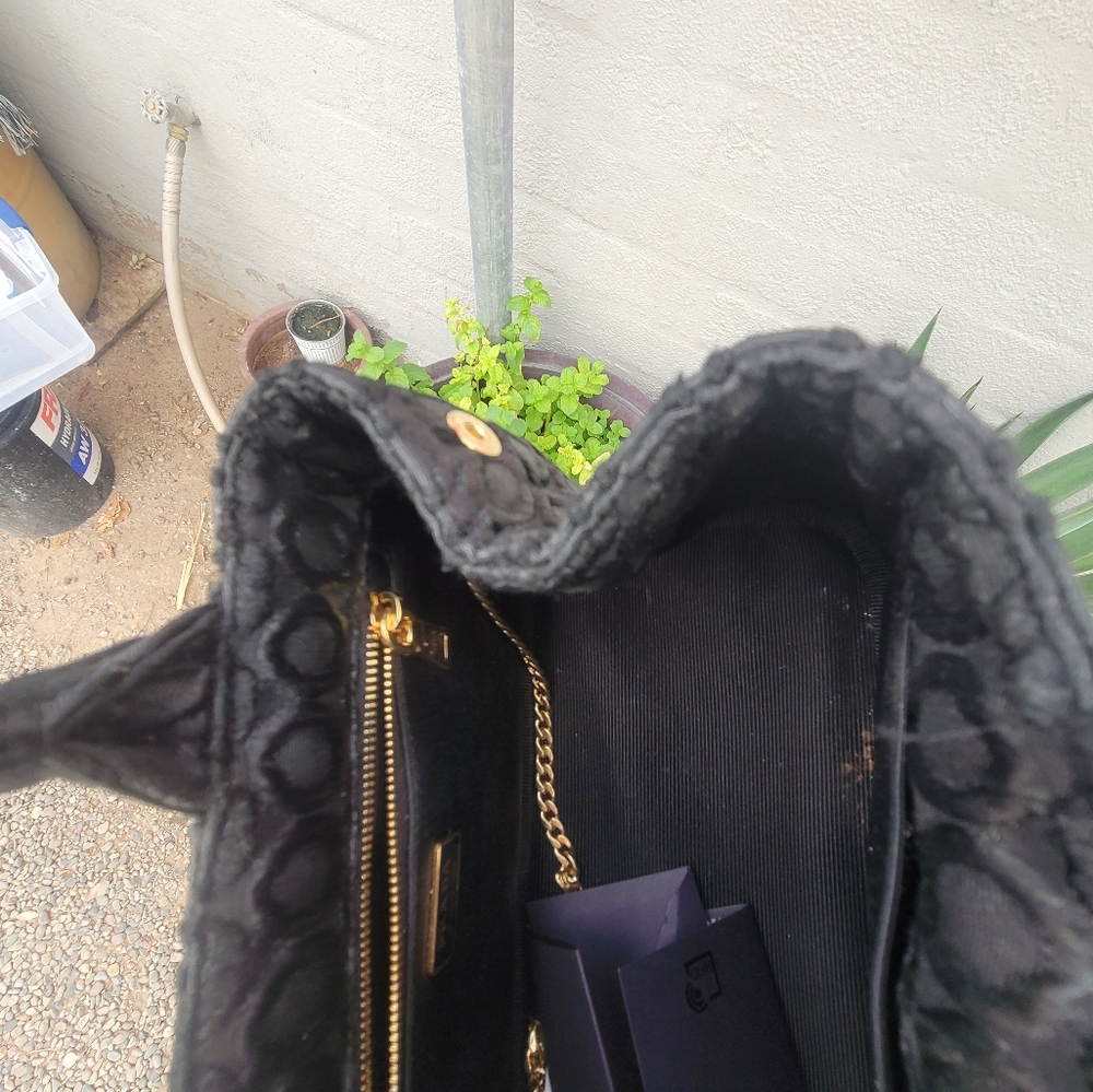 Prada Black Quilted Women's Bag - Picture 6 of 16